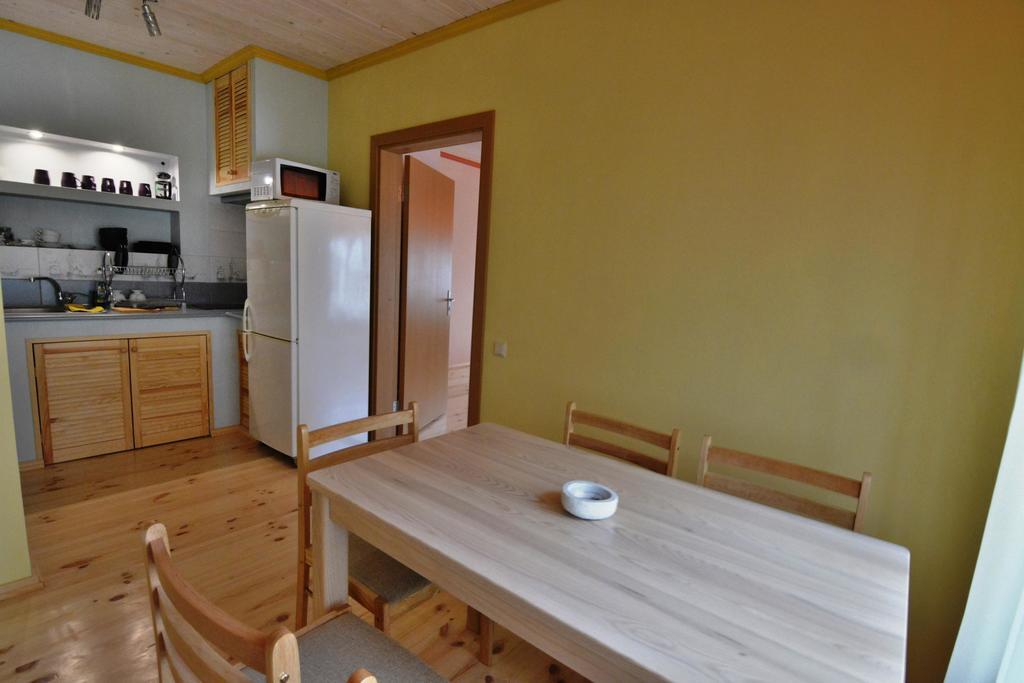 Puku Ielas Apartamenti Apartamento Ventspils Quarto foto