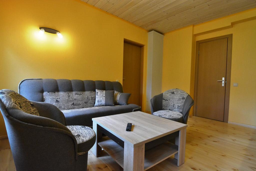 Puku Ielas Apartamenti Apartamento Ventspils Quarto foto